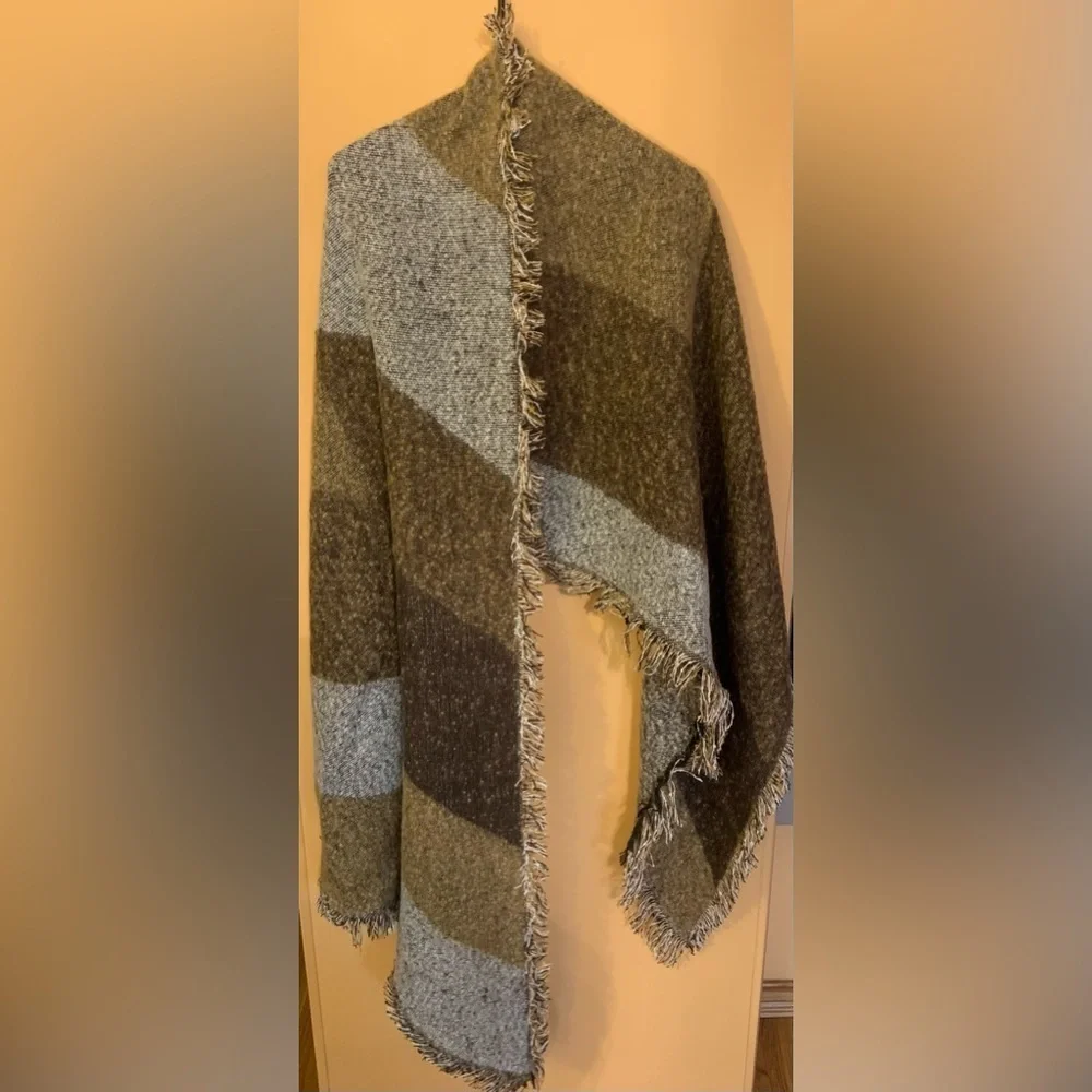 Women's Oversized Soft Warm Wool Blend Plaid Color Block Scarf Wrap
